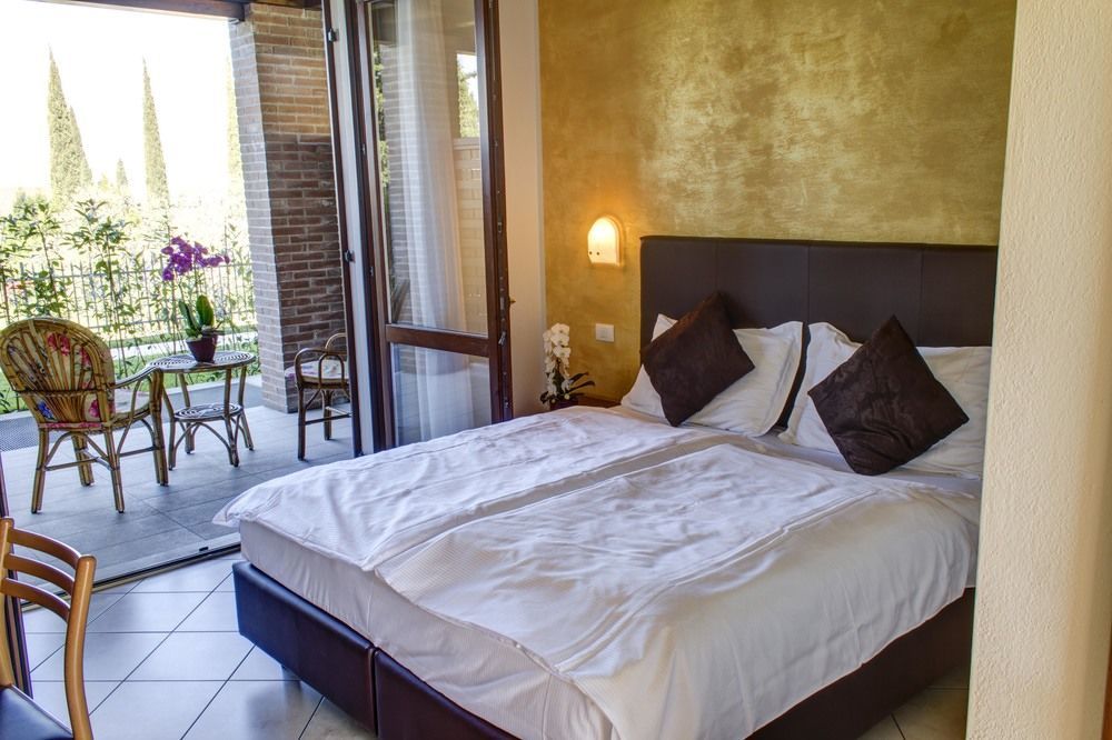 Hotel Relais Agli Olivi Lazise Exterior photo