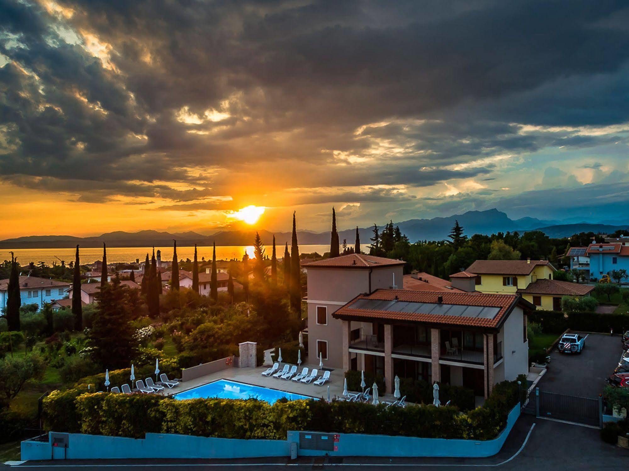 Hotel Relais Agli Olivi Lazise Exterior photo